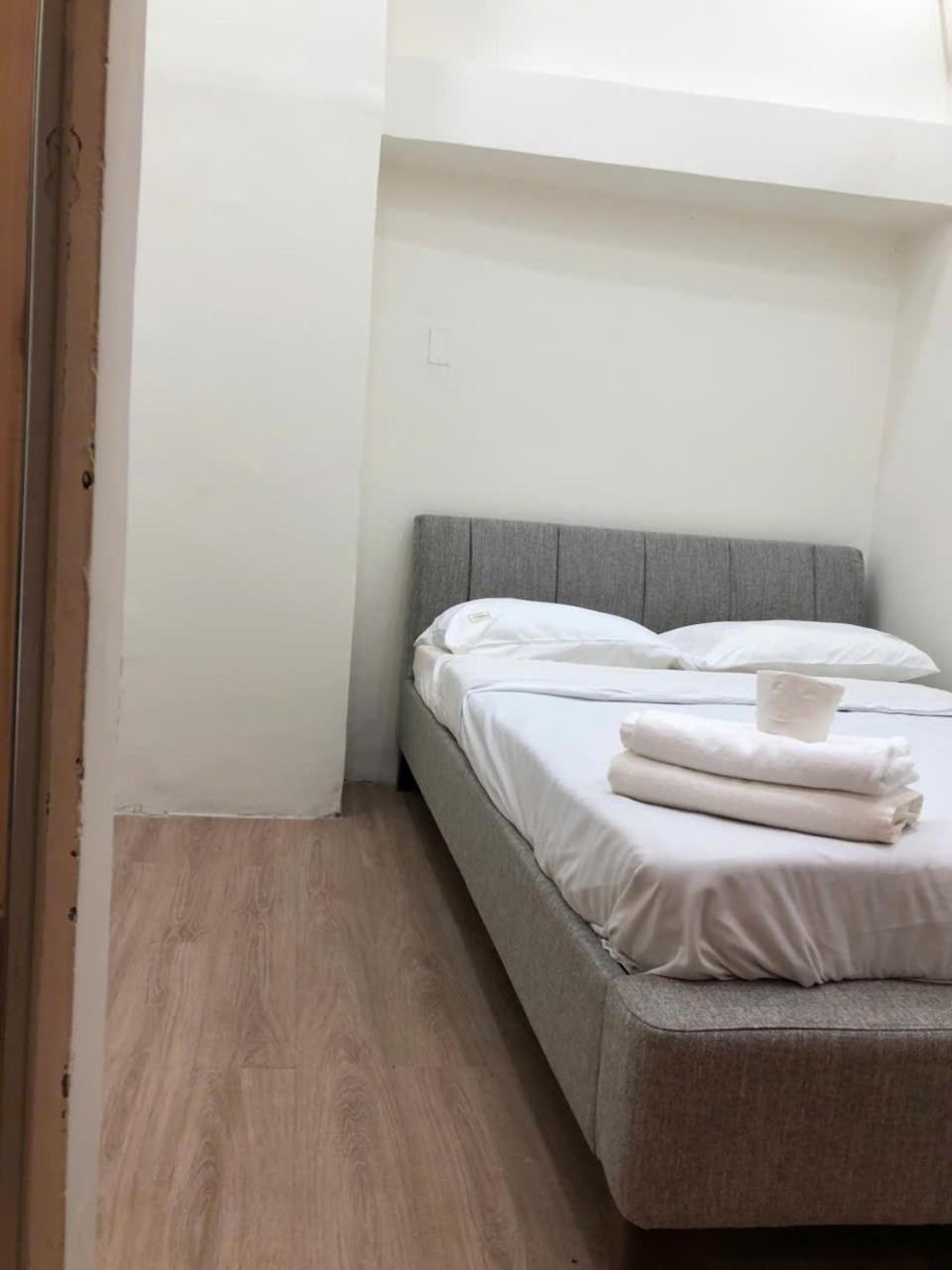 Soho Premium - Ben Thanh Market Area & Sg's Heart