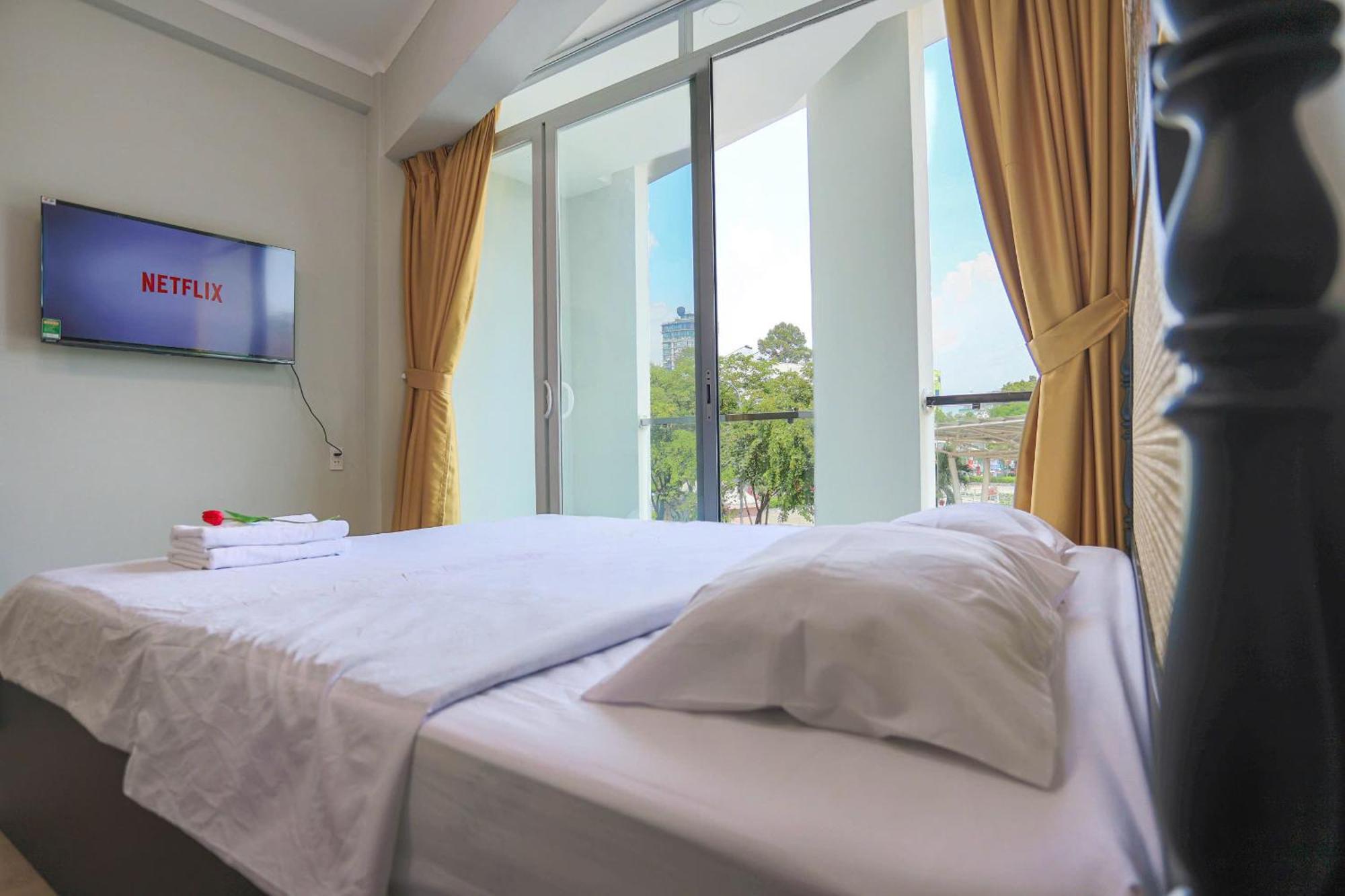 Soho Premium - Ben Thanh Market Area & Sg's Heart Ho Chi Minh City